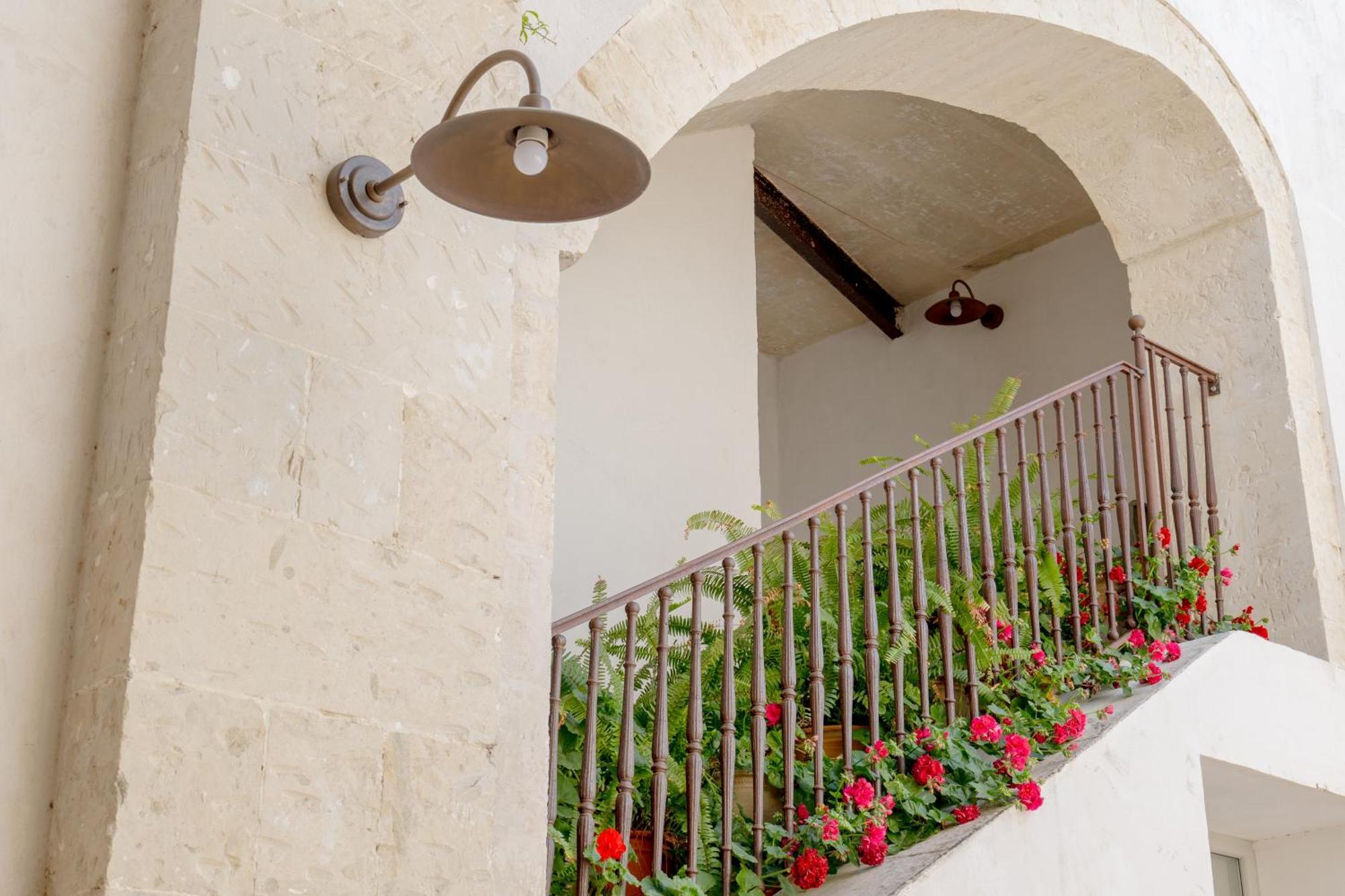 Palazzo Angelica - Luxury Retreat Otranto Bed and Breakfast Giurdignano Εξωτερικό φωτογραφία