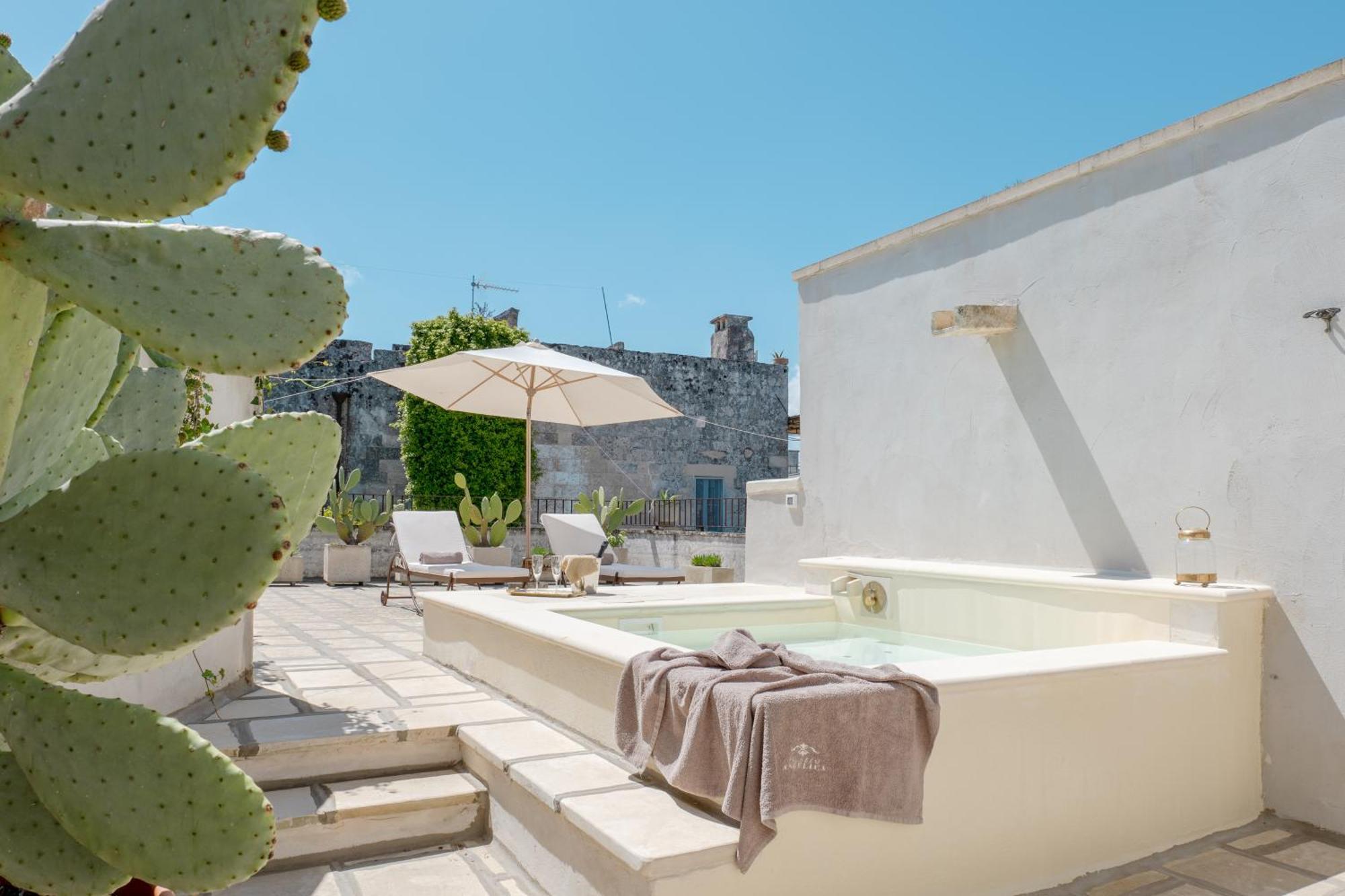 Palazzo Angelica - Luxury Retreat Otranto Bed and Breakfast Giurdignano Εξωτερικό φωτογραφία